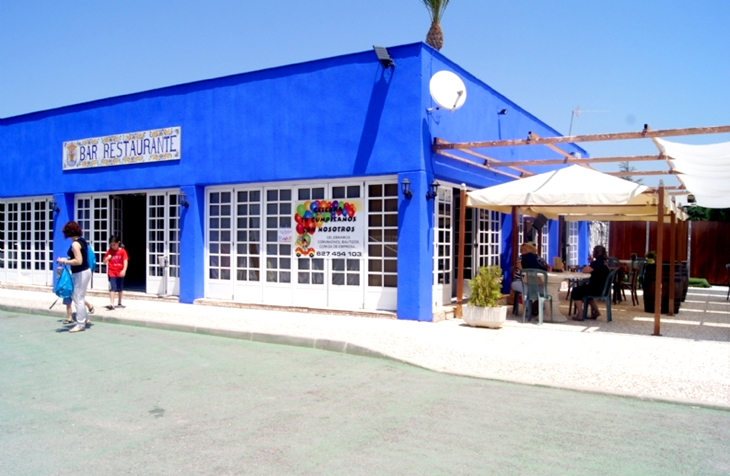 El kiosko del Polideportivo Municipal 6 de diciembre ya tiene quien lo gestione